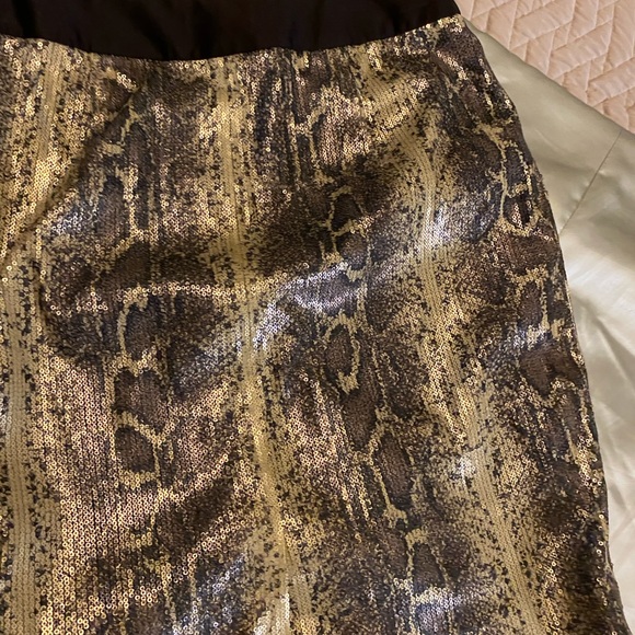 The Limited Sequins snake print pencil skirt - Picture 4 of 5
